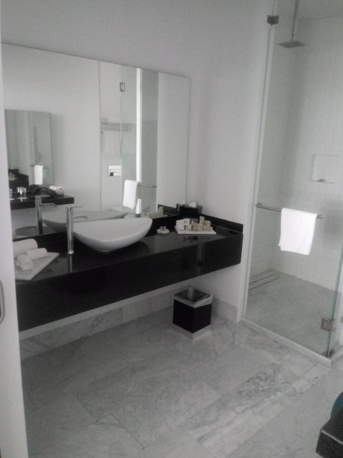 Baruk Guadalajara Hotel De Autor Екстериор снимка A bathroom in a hotel